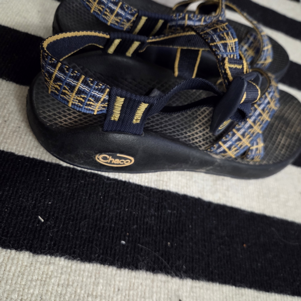 Chaco‎ Women's Navy and Yellow Strappy Sandals - Picture 4 of 9
